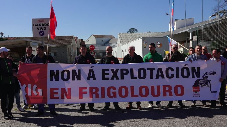 2016 04 06 ManifaServicarneFrigolouroPorrinho09.JPG